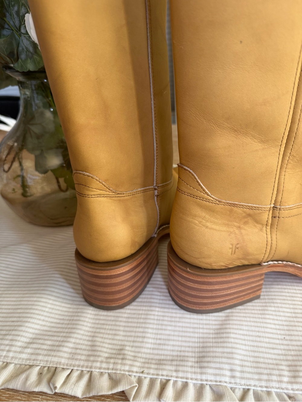 Frye Campus 14L Boots – Banana Yellow Leather – Size 8 - Picture 8 of 9